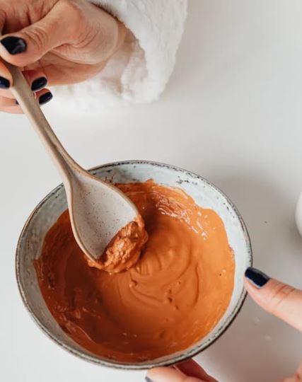 اقنعة للوجه واليدين