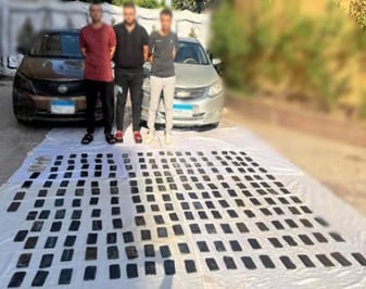 المتهمون والمضبوطات (10)