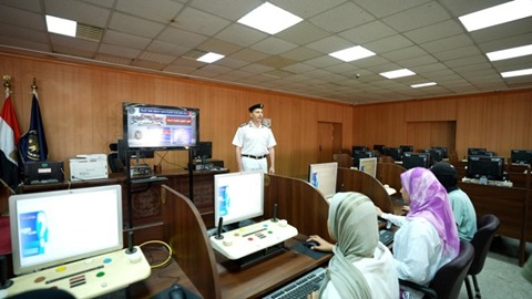 قاعات الاختبارات بكلية الشرطة