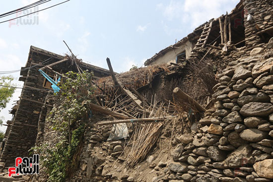 أثار الزالزال المدمر أثار الزالزال المدمر