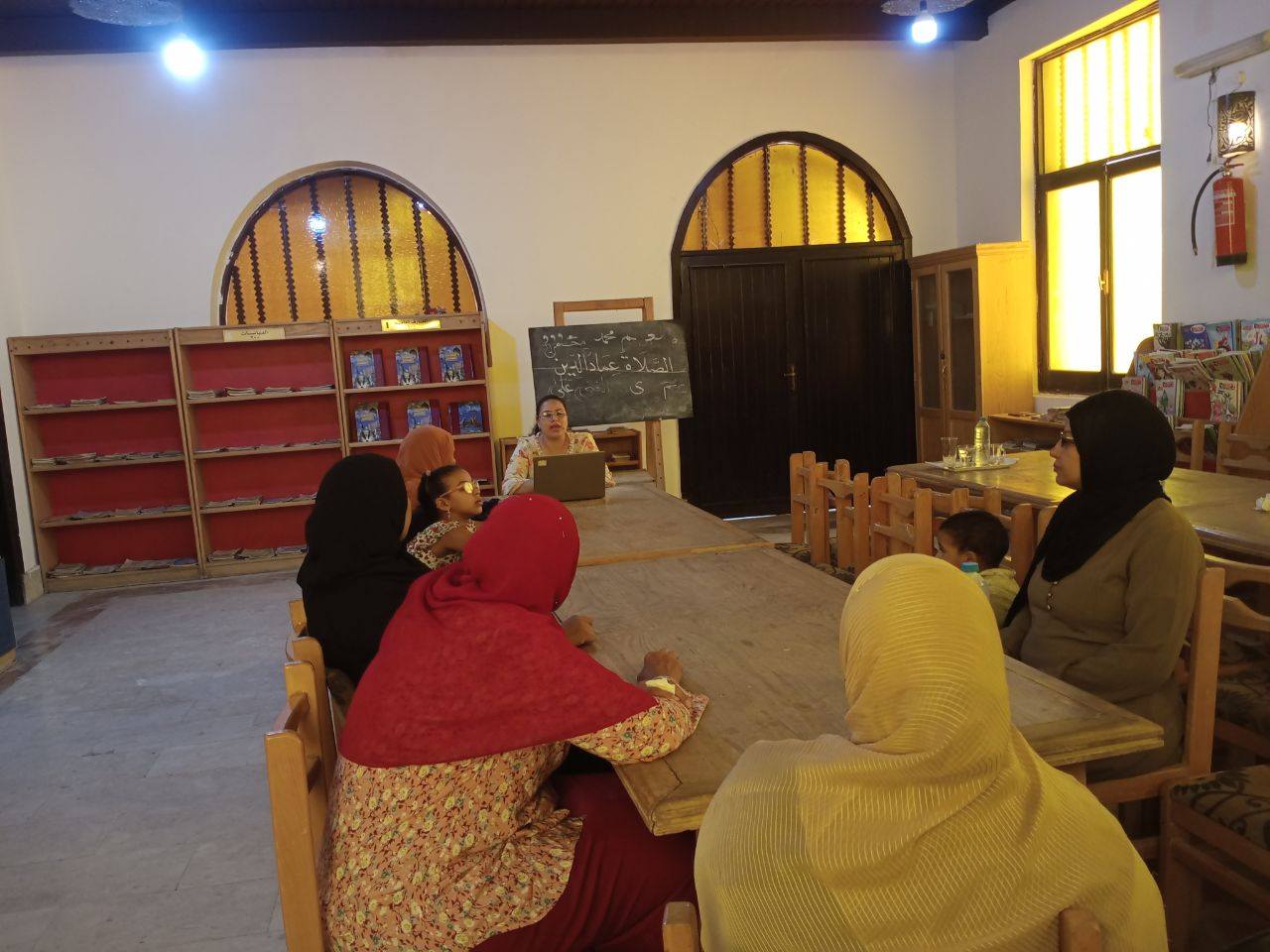 قصر ثقافة الأقصر يقدم محاضرة عن مخاطر الوجبات السريعة قصر ثقافة الأقصر يقدم محاضرة عن مخاطر الوجبات السريعة