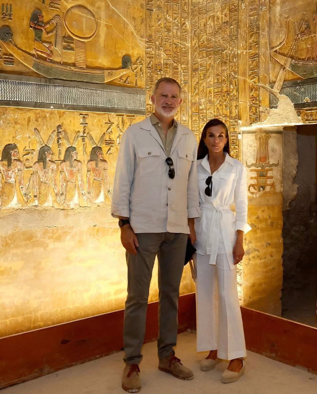 الملك الأسبانى والملكة ليتزيا يستكملان رحلة السعادة بزيارة مقابر ملوك الأقصر