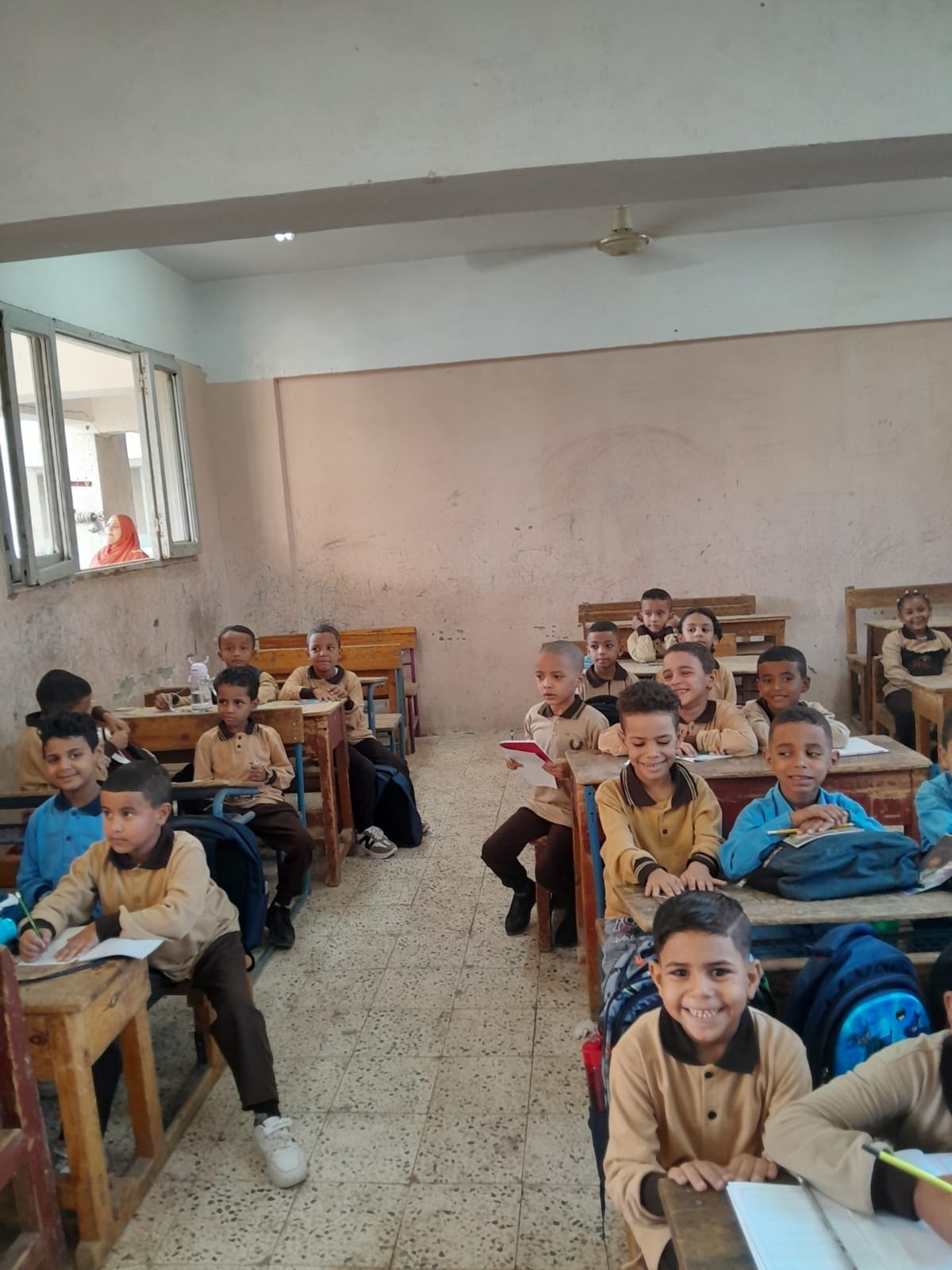 فرحة الأطفال داخل المعاهد الأزهرية والمدارس