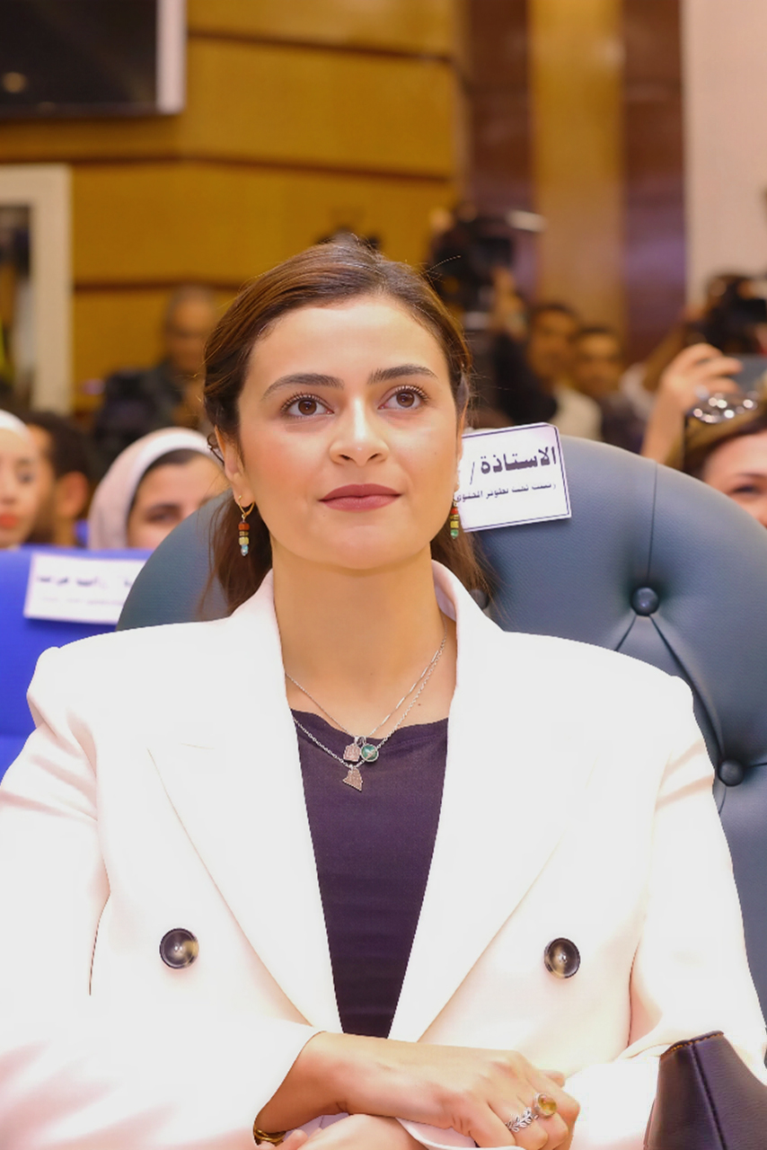 الكاتبة الصحفية علا الشافعى رئيس مجلس إدارة موقع وجريدة اليوم السابع