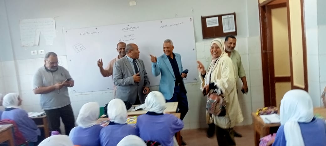 متابعات لليوم الدراسى 