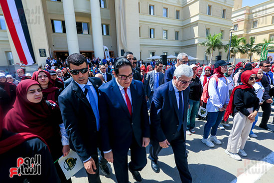 زيارة الوزير للجامعة الاهلية زيارة الوزير للجامعة الاهلية