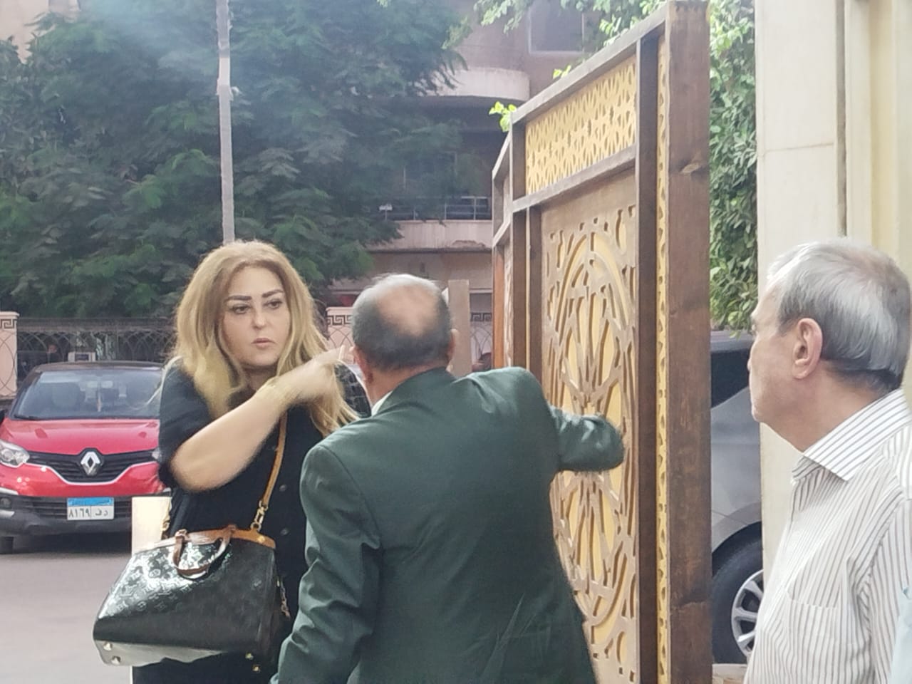 نهال عنبر