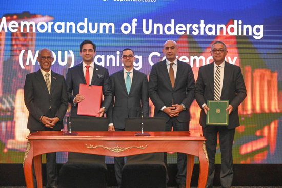 وزارة الاستثمار والتجارة الخارجية تستضيف منتدى الأعمال المصري السنغافوري (3)