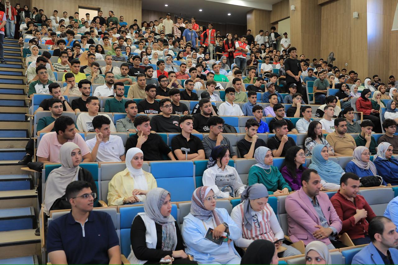 الترحيب بالطلاب