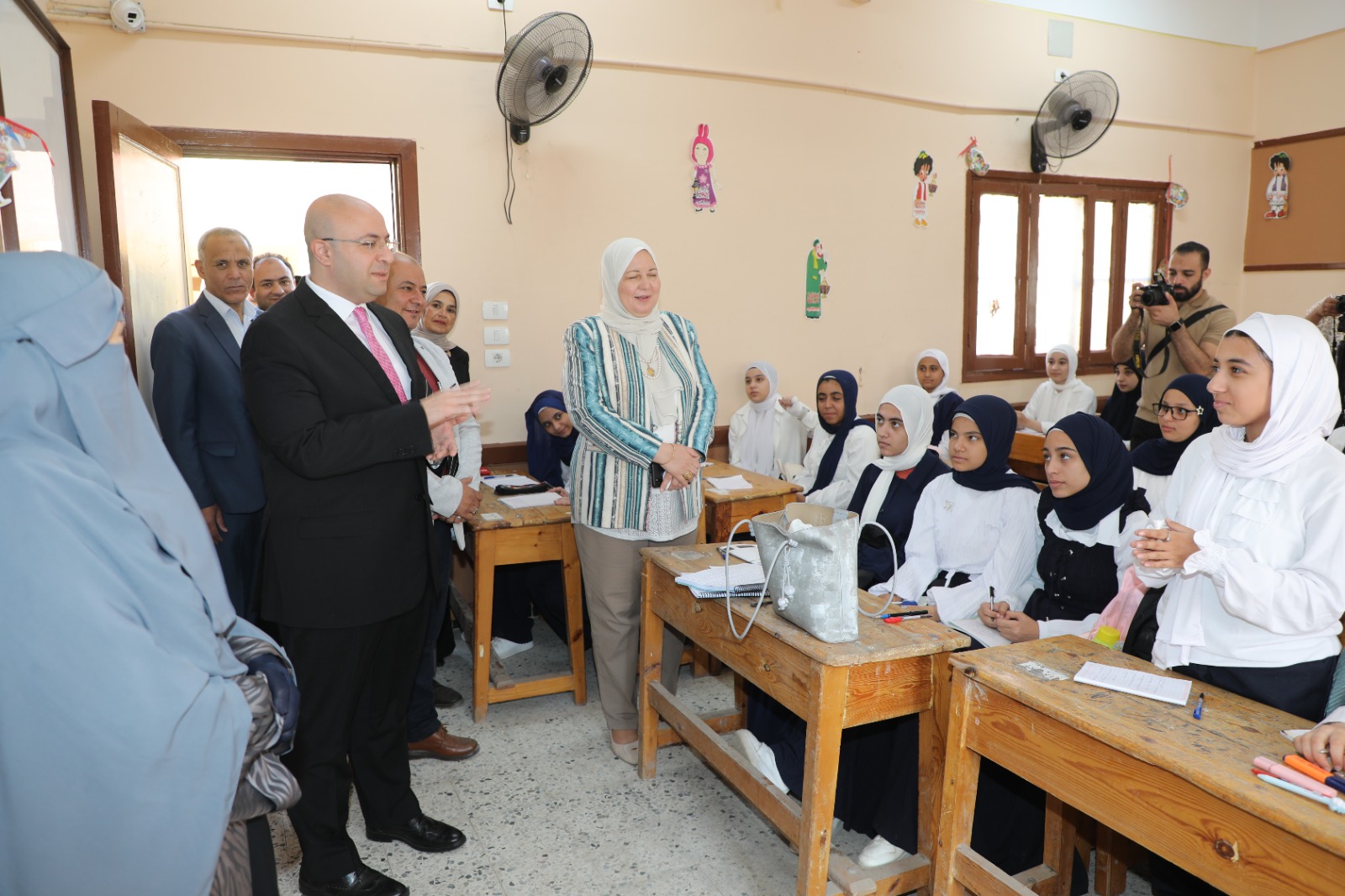 8d759ee1-6894-4f4d-93b7-8e1f26940267