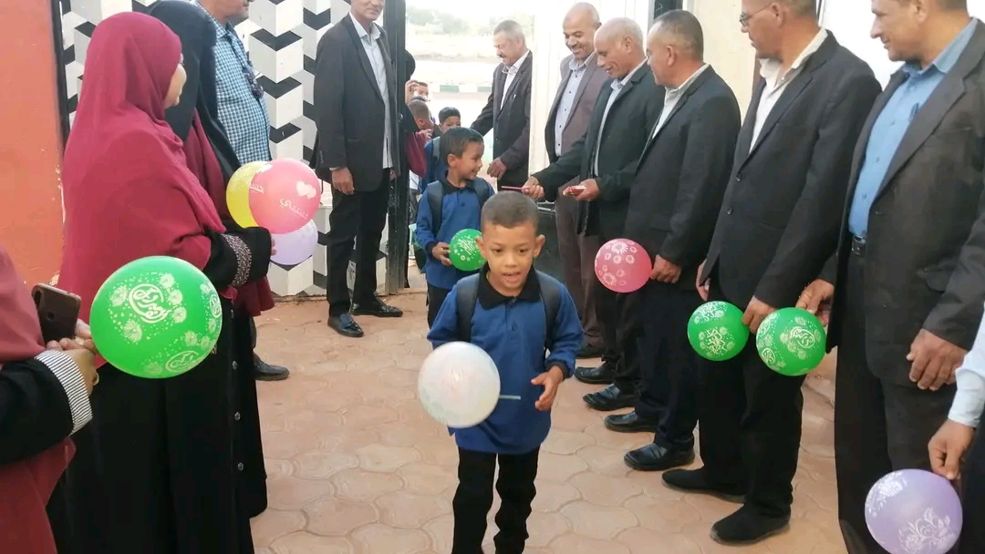 الاحتفال بأول أيام الدراسة (1)