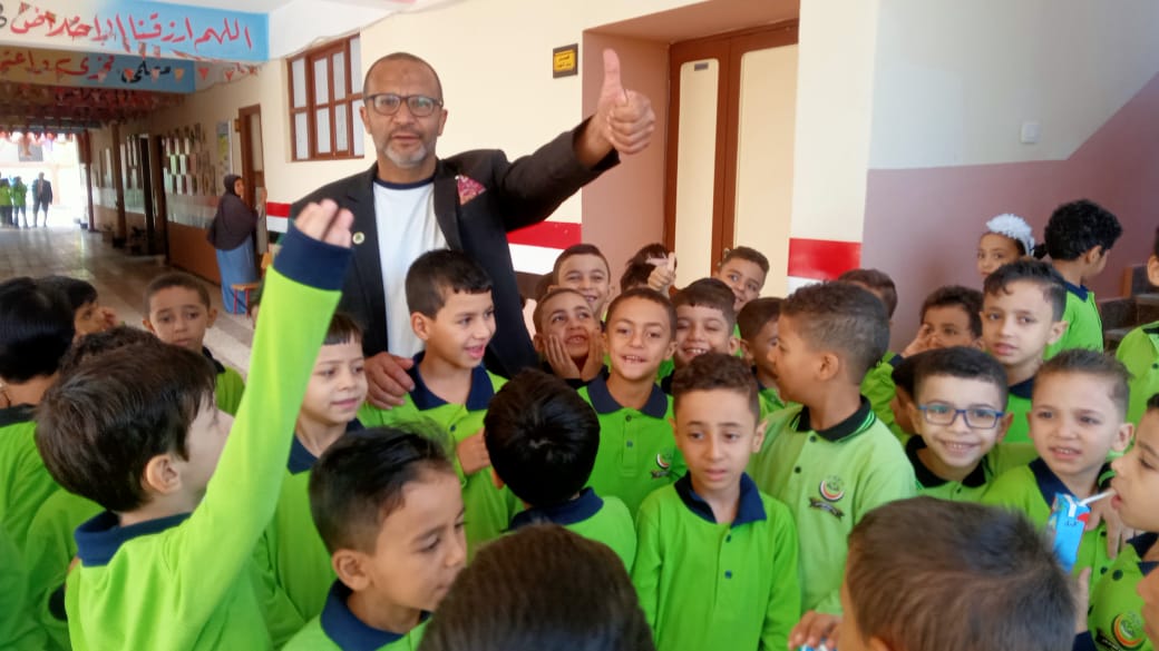 تلاميذ المدرسة تلاميذ المدرسة