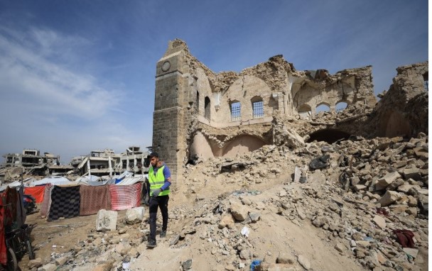 أنقاض متحف قصر الباشا فى غزة أنقاض متحف قصر الباشا فى غزة