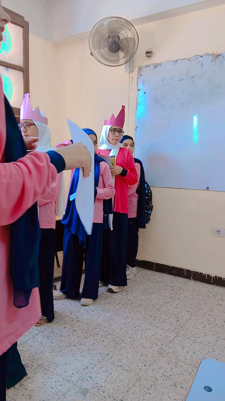 استقبال الطلاب بالمدرسة (7)