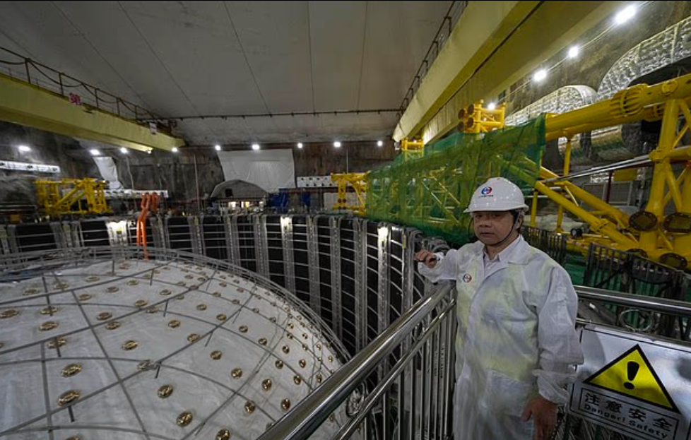 العمال فى الداخل 