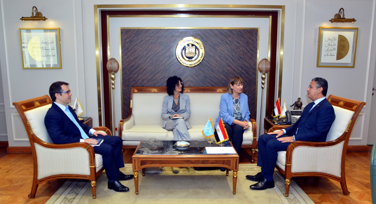 وزير التموين يلتقي منسقة الأمم المتحدة