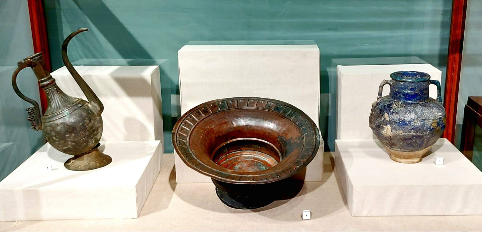 قطع أثرية يعرضها متحف كفر الشيخ  ضمن معرض تاريخي أثري (4)