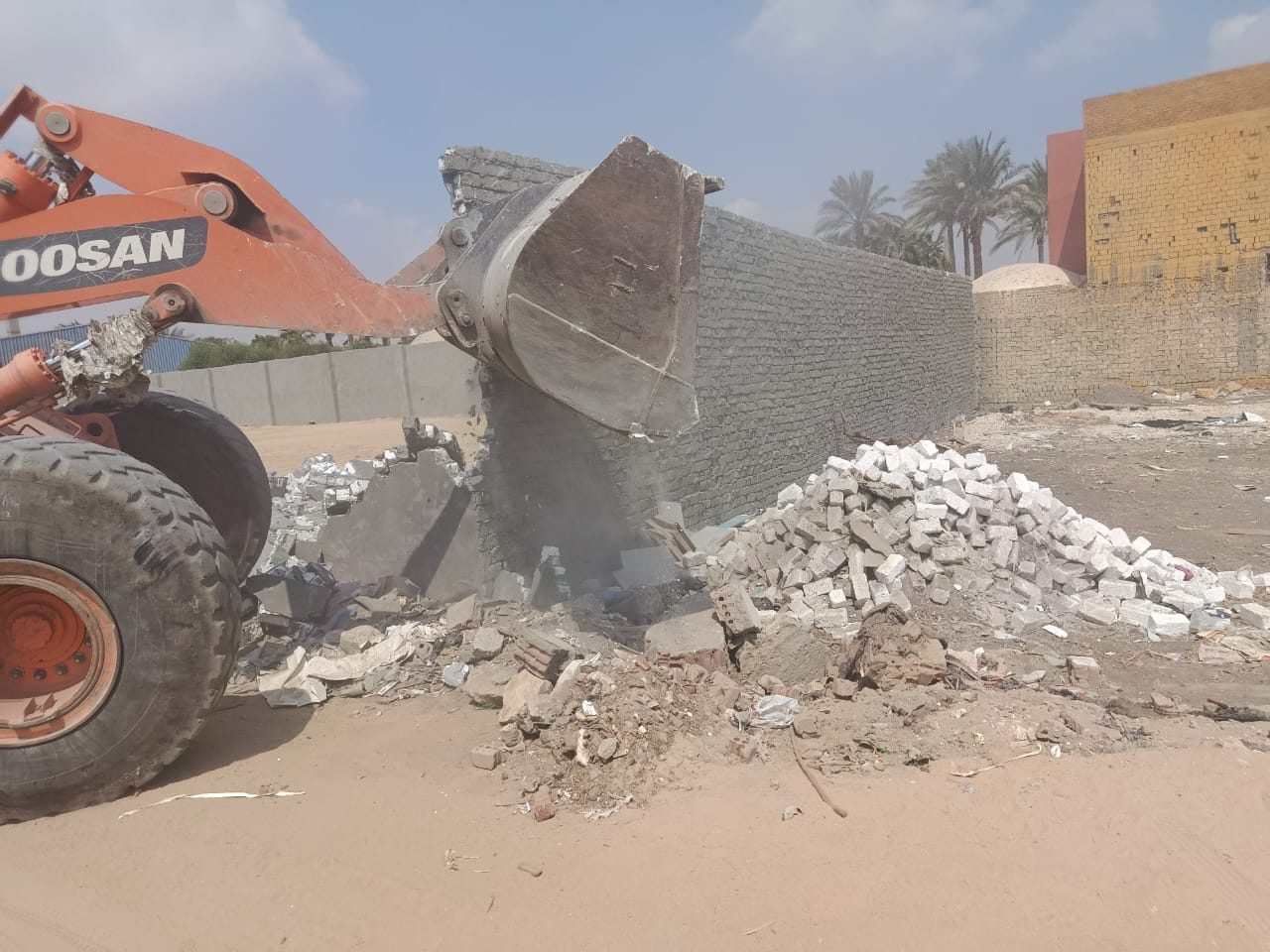 إزالة مخالفات البناء