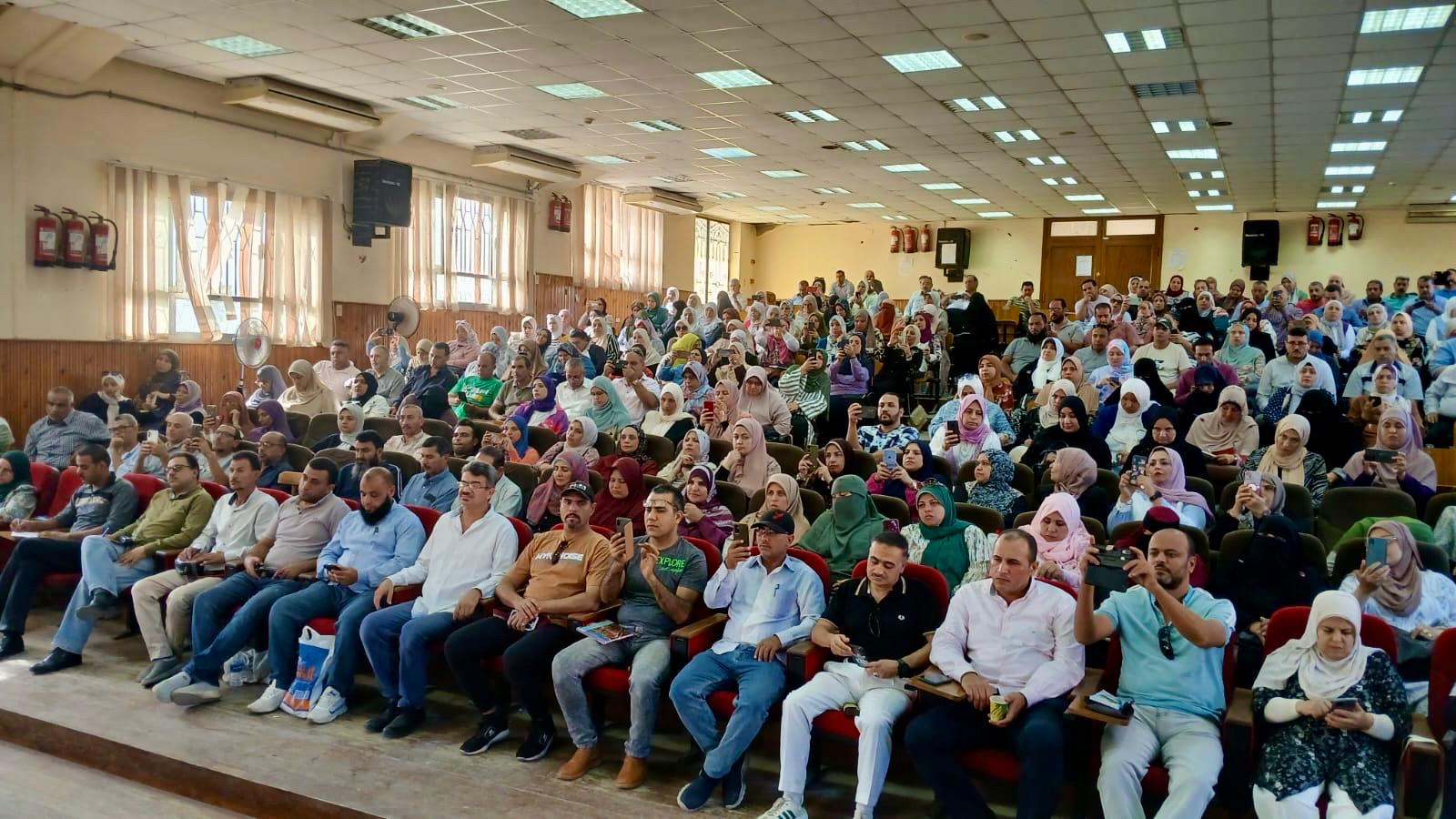 وزارة التعليم تطلق تدريبات سفراء التطوير لنشر ثقافة البرمجة والذكاء الاصطناعى - اليوم السابع