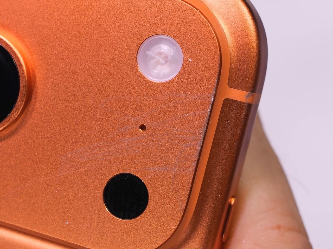 سلسلة ايفون 17 (4)