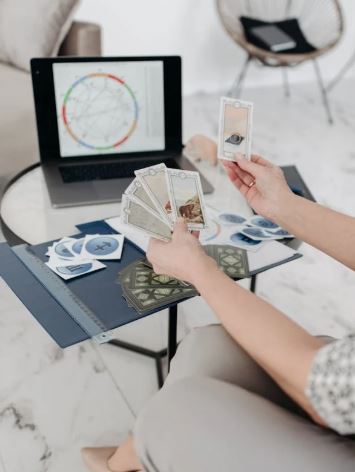 توقعات الأبراج