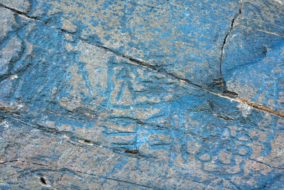 نقوش حجرية عمرها 2200 عام