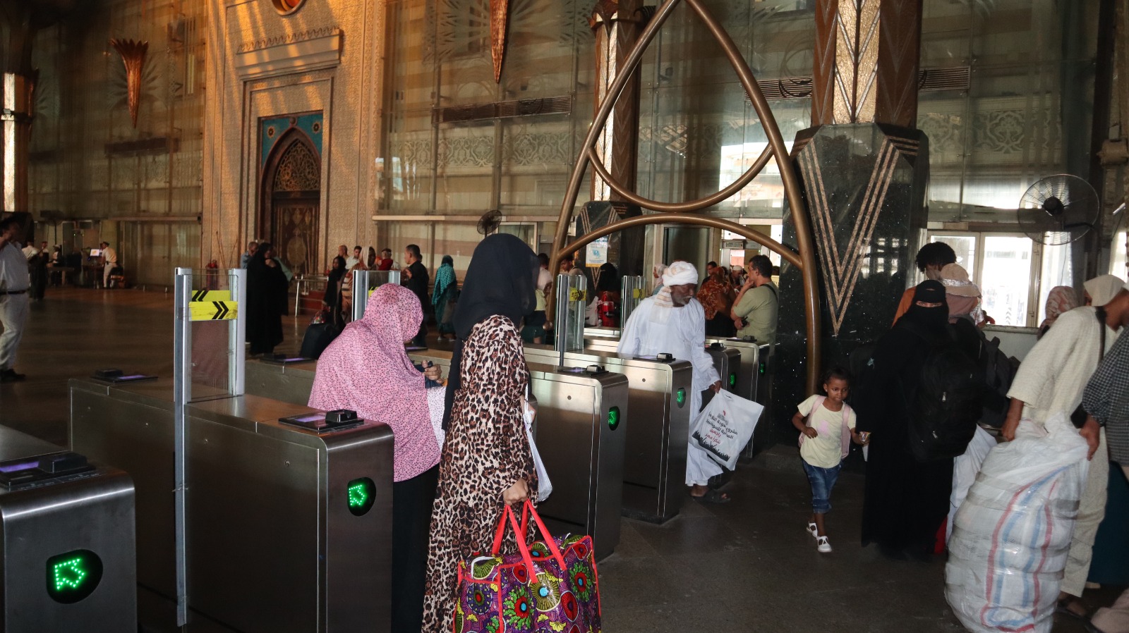 انتقال السودانيين انتقال السودانيين