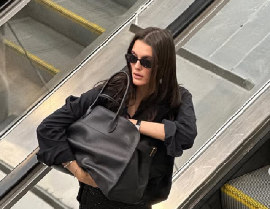 حقيبة واسعة