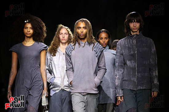 عارضات خلال أسبوع الموضة فى لندن عارضات خلال أسبوع الموضة فى لندن