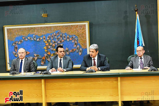 جانب من مؤتمر لجنة الشؤون العربية بشأن العقوبات الامريكية ضد الشعب الفلسطينى 