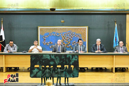 المؤتمر التضامنى للجنة الشؤون العربية بنقابة الصحفيين بشأن العقوبات الامريكية ضد الشعب الفلسطينى 