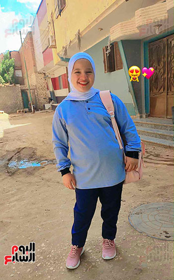 مشاهد الفرحة فى أول يوم دراسى (1)