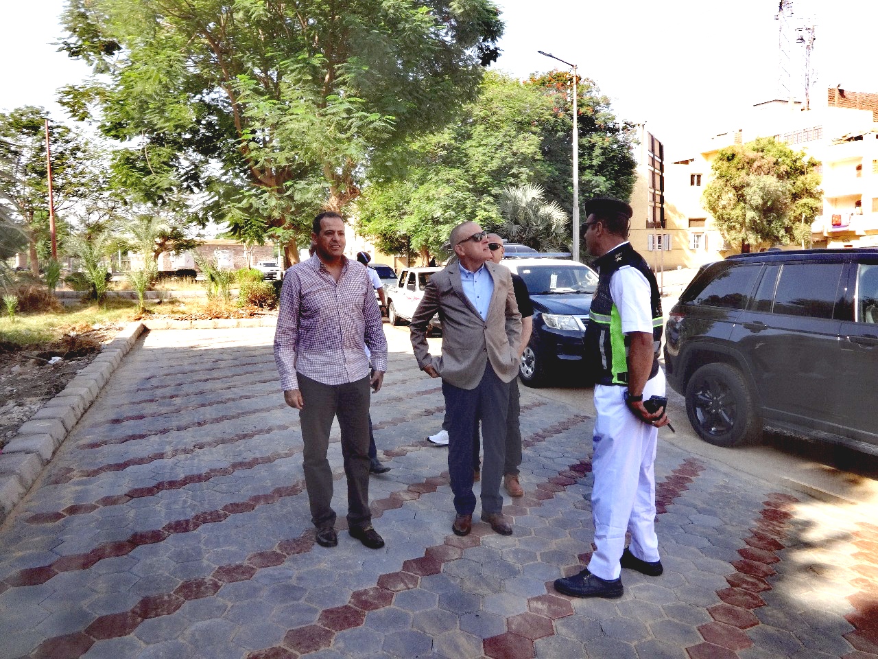 متابعة أعمال التجميل ورفع الكفاءة بالشوارع والميادين قبل الموسم الشتوى متابعة أعمال التجميل ورفع الكفاءة بالشوارع والميادين قبل الموسم الشتوى