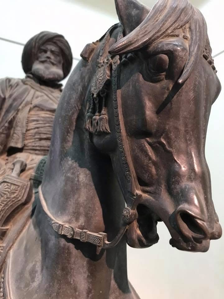 تفاصيل التمثال تفاصيل التمثال