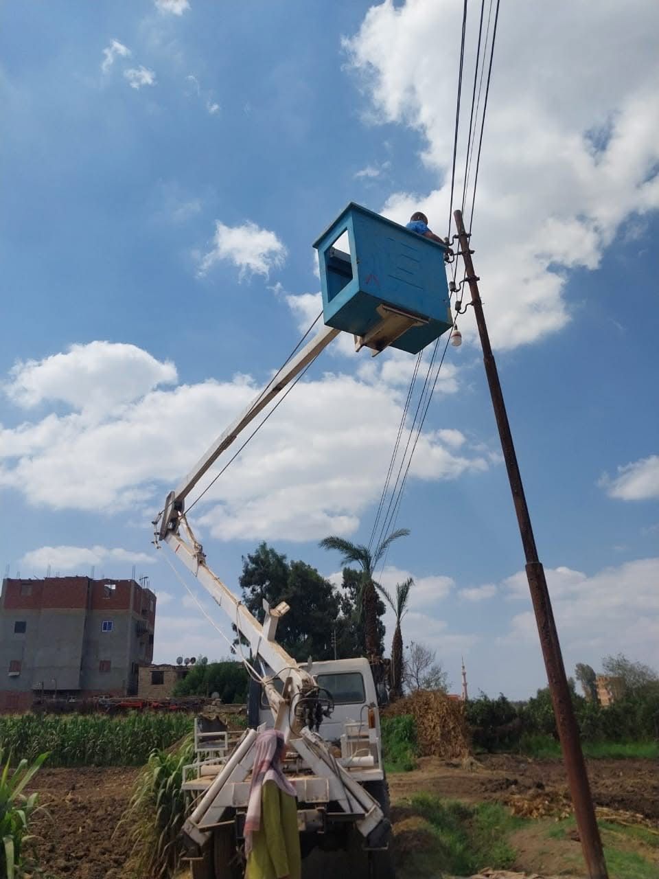  إنارة الطريق الشرقي