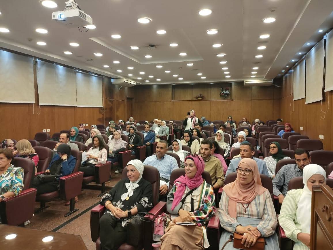 جانب من الحضور جانب من الحضور