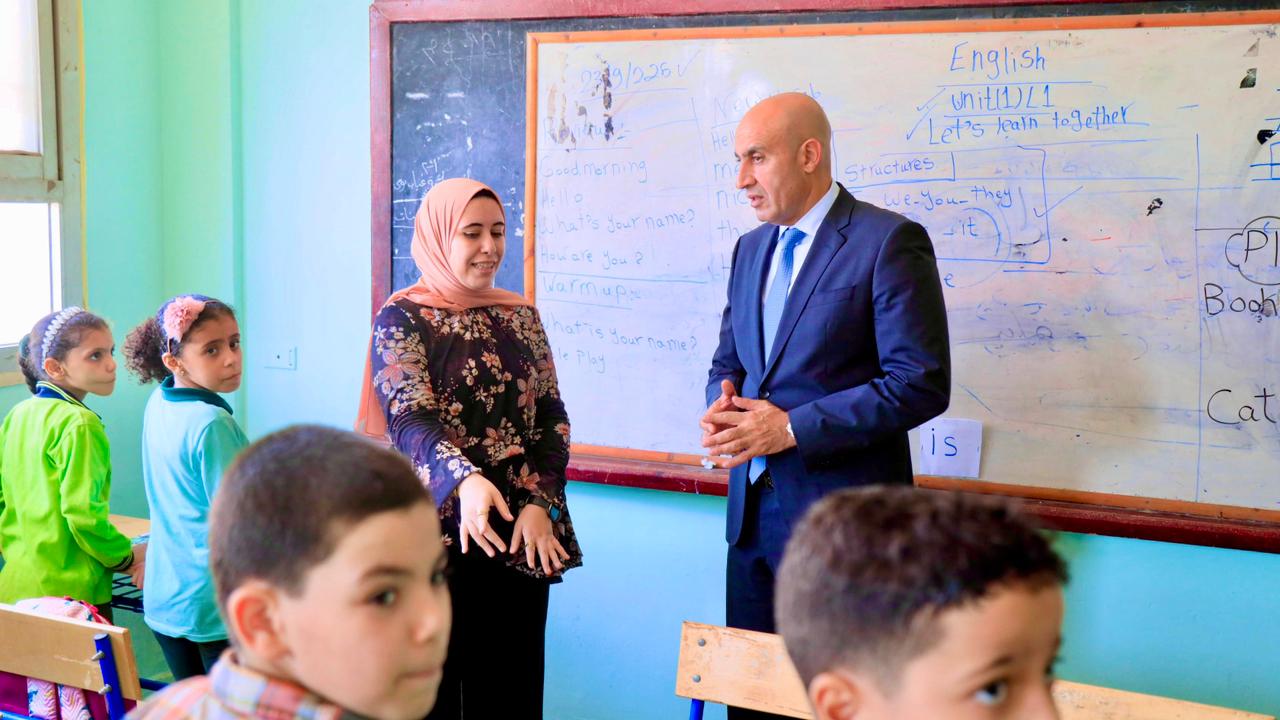 وزير التعليم يتابع سير العملية التعليمية