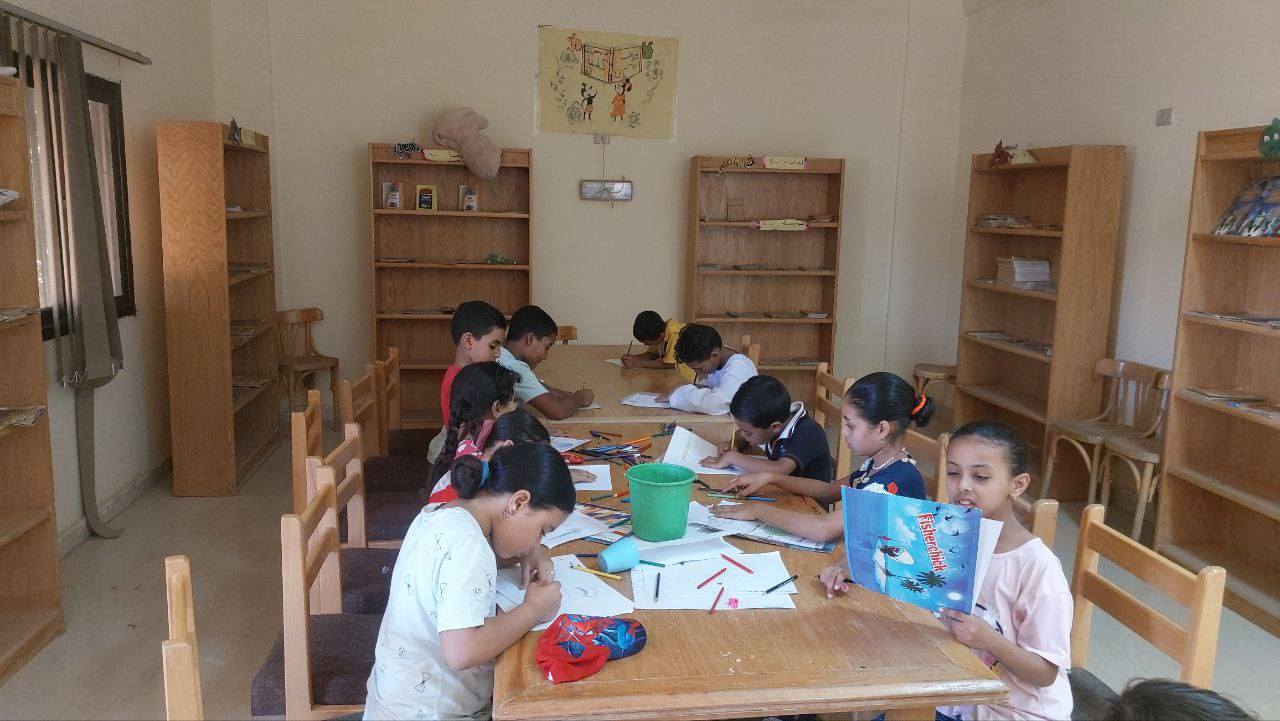 فعاليات ورش الرسم والفنون التشكيلية لدعم الأطفال بالأقصر