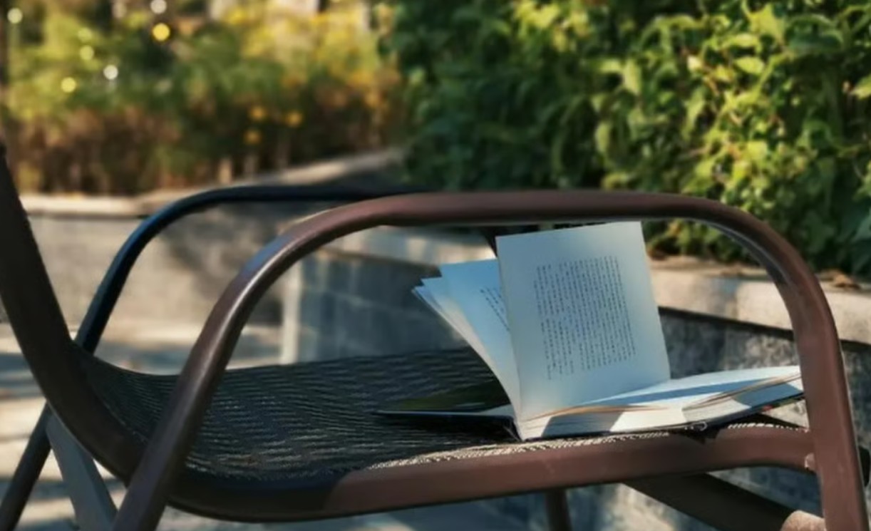 يتضمن مهرجان تيان كوانغ تجفيفًا شمسيًا للكتب والنصوص الخاصة