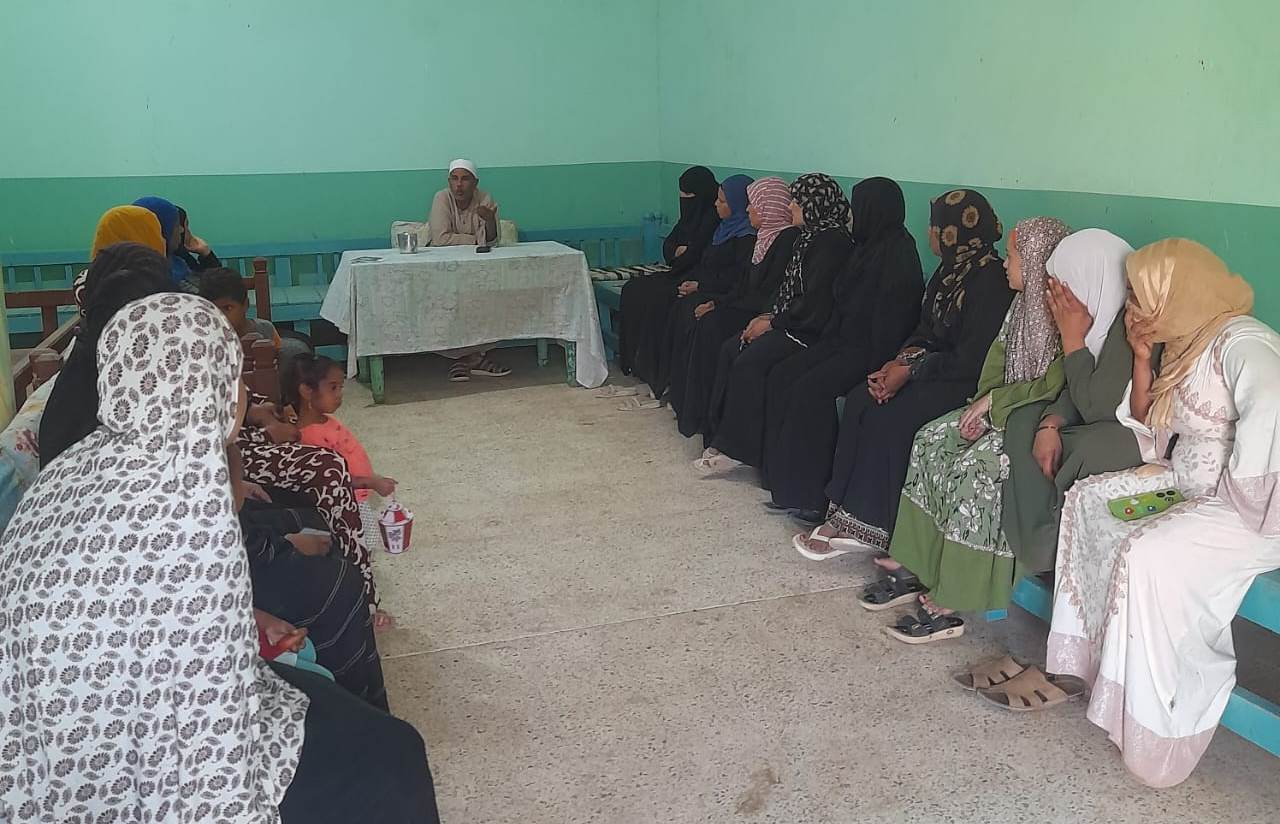 توعية السيدات فى قرى حياة كريمة توعية السيدات فى قرى حياة كريمة