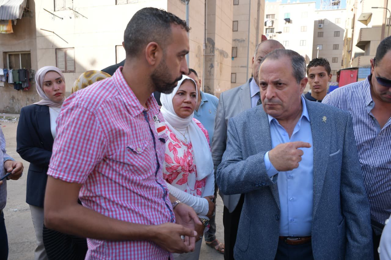 المحافظ يشدد علي ازالة الاشغالات