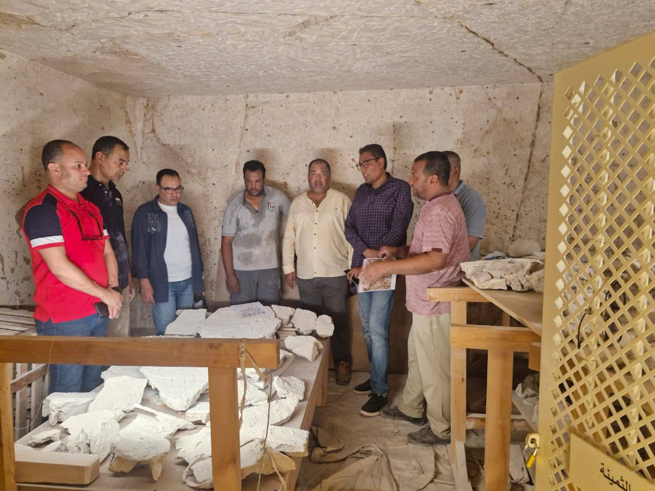 مشروع تجميع وتوثيق وترميم السدات الطينية لمقبرة توت عنخ آمون بالأقصر