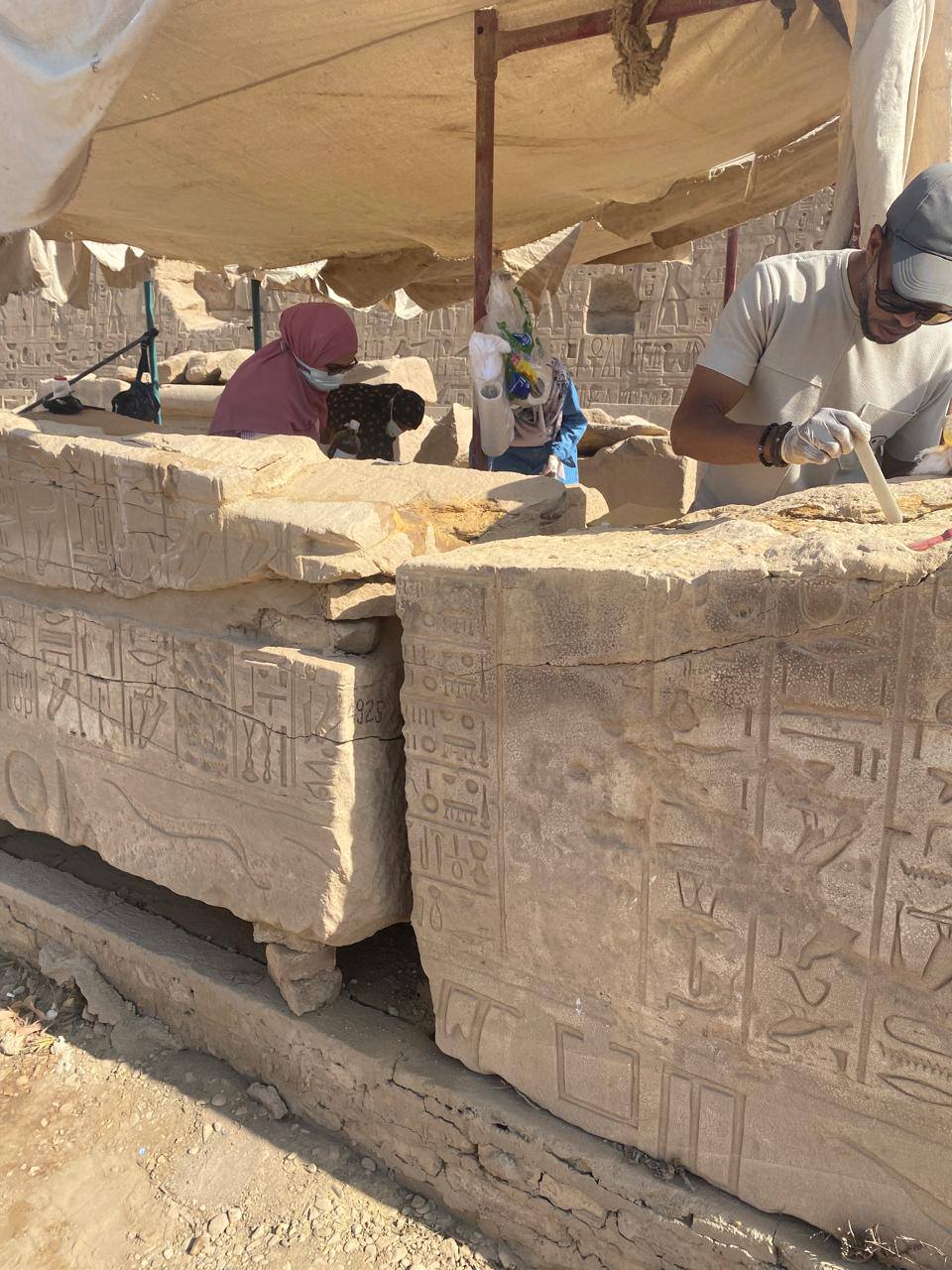 العمل بمشروع ترميم شامل لكل الكتل الأثرية بالكرنك