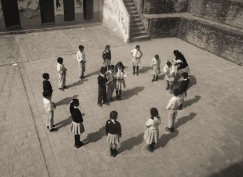 تفسير حلم اللعب في فناء المدرسة