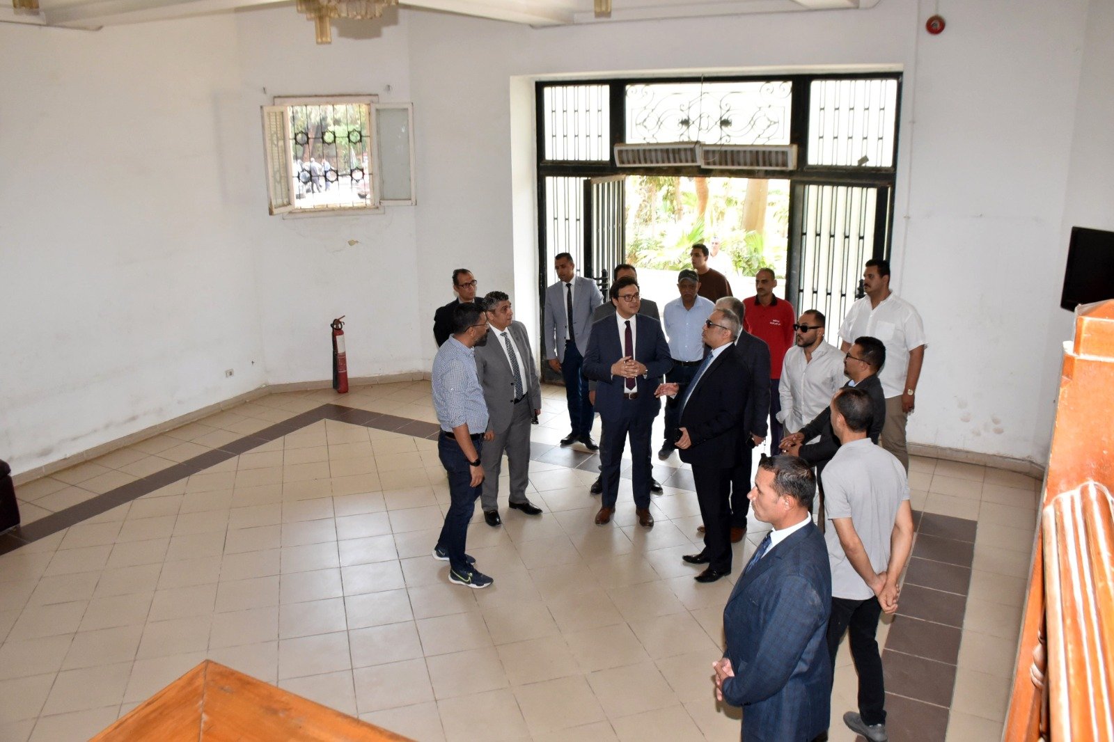 جانب من جولة وزير الثقافة