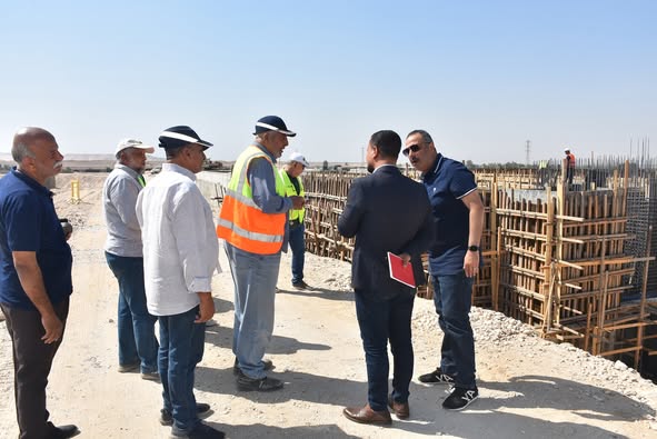 رئيس مياه الأقصر يتابع العمل في شبكات الصرف بقرية المساوية رئيس مياه الأقصر يتابع العمل في شبكات الصرف بقرية المساوية