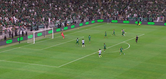 جانب من لقاء بيراميدز والهلال السعودى