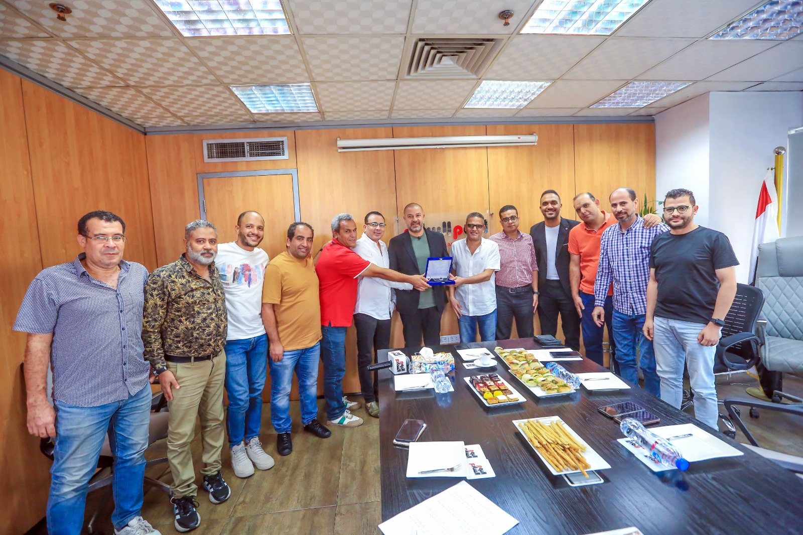 أحمد دياب يزور اليوم السابع (1)