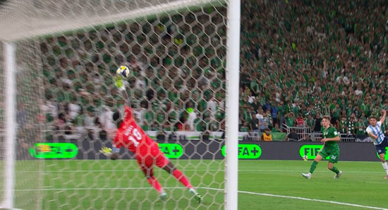 الأهلى السعودى وبيراميدز الشوط الثانى