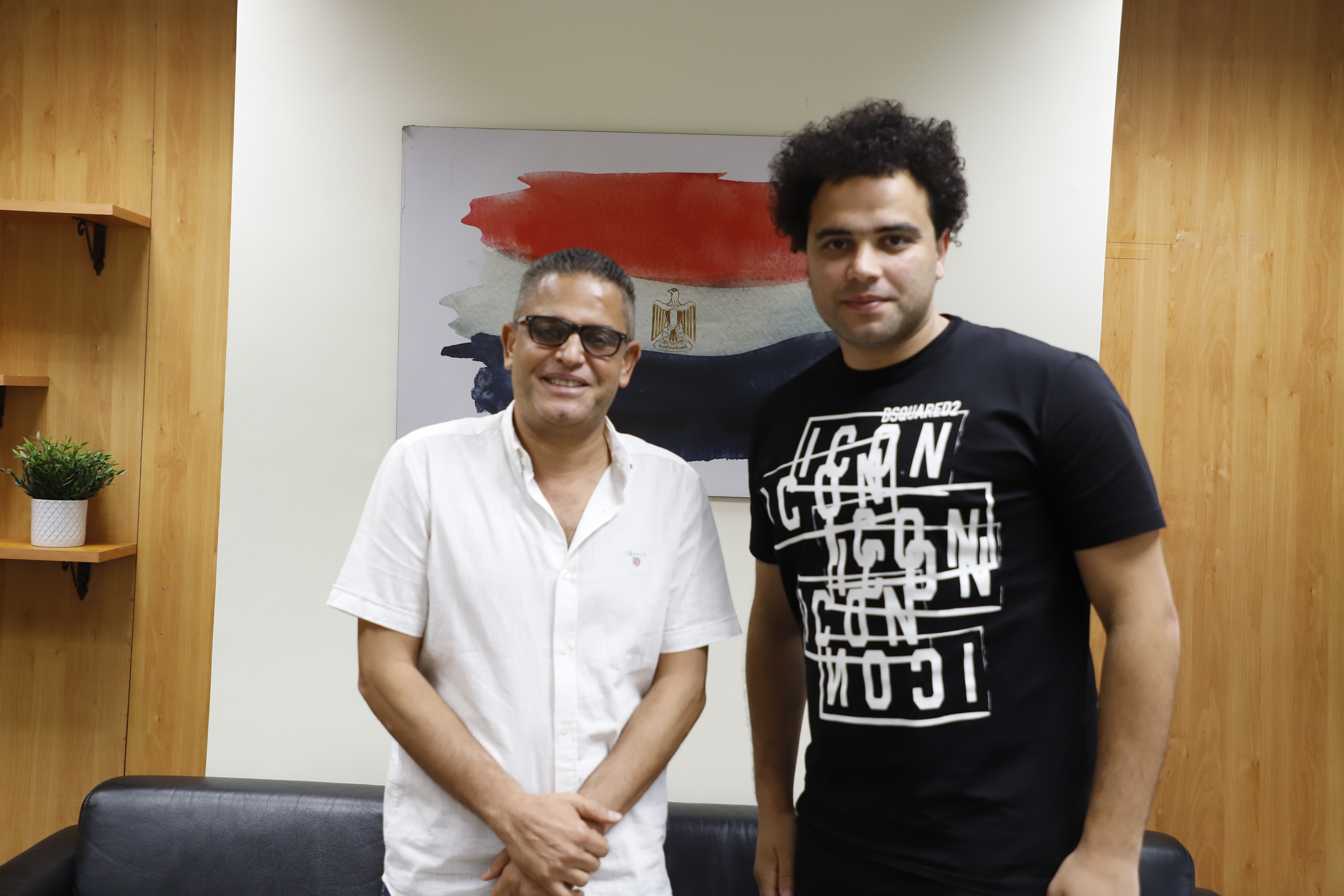 أحمد ناصر دبابة وعبدالفتاح عبدالمنعم رئيس التحرير